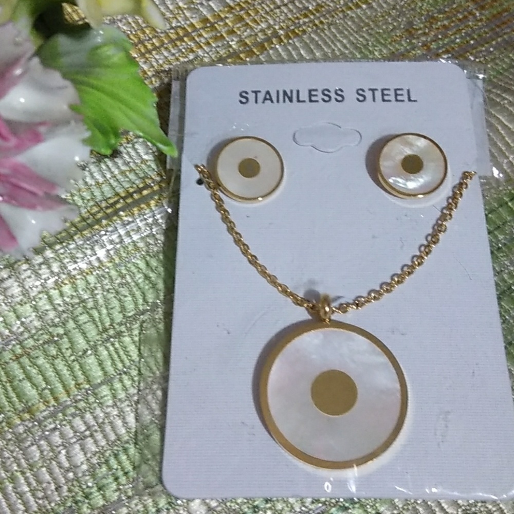 Necklace Set